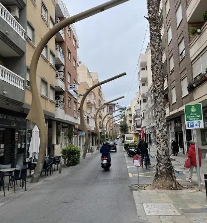 Moderne Im Stadtzentrum Torrovieja טורבייחה